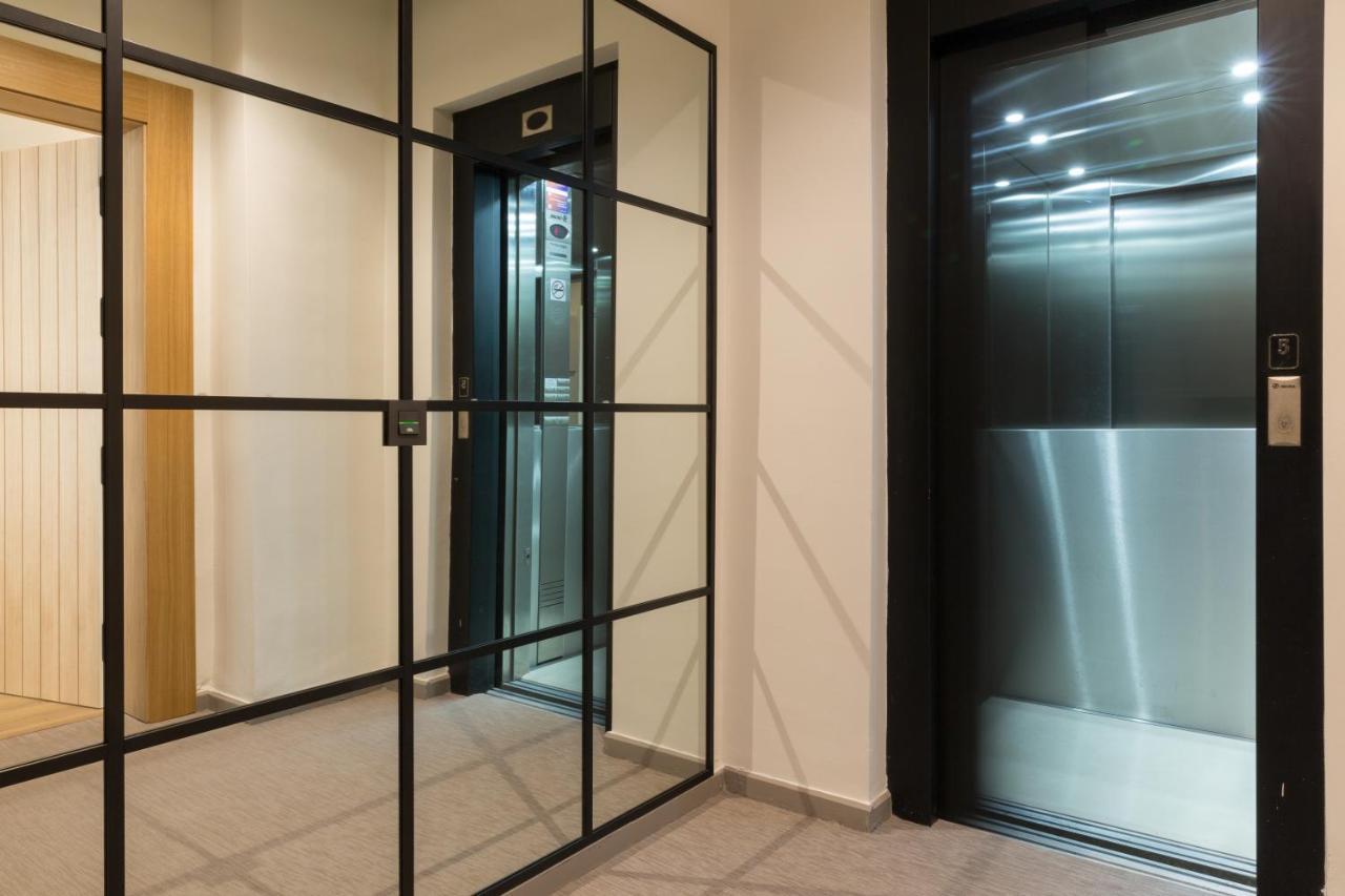 Puerta Catedral Suites Sevilla Exterior foto