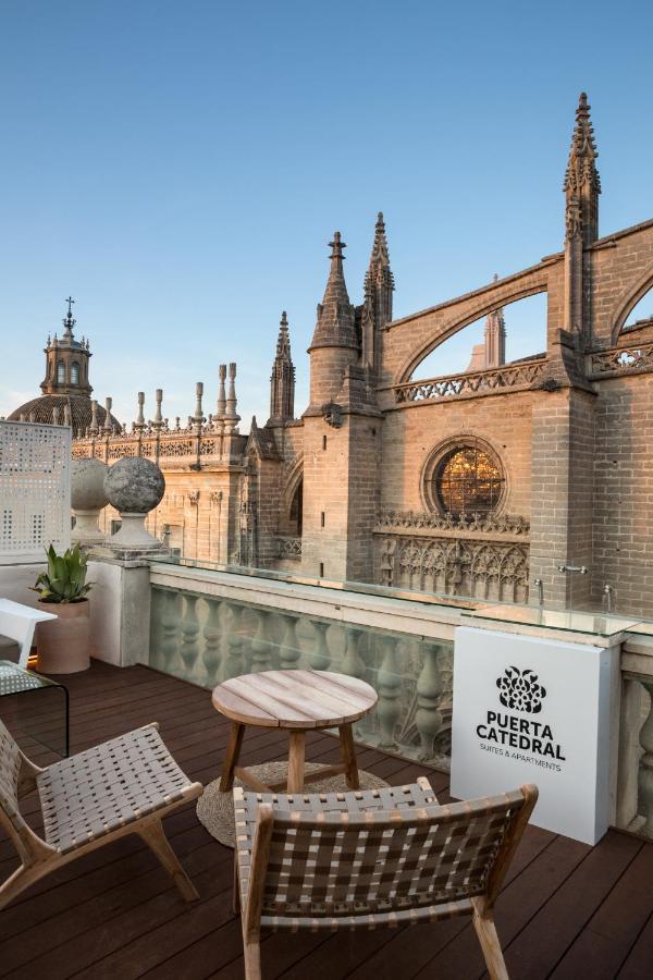 Puerta Catedral Suites Sevilla Exterior foto